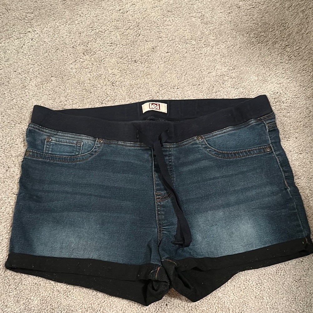 lei Blue and Black Jean Shorts with Cuffed Hem